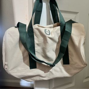 BRAND NEW PINK DUFFLE BAG